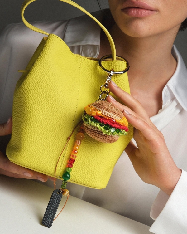 Брелок с гамбургером на сумку COFFEE X LEMONS