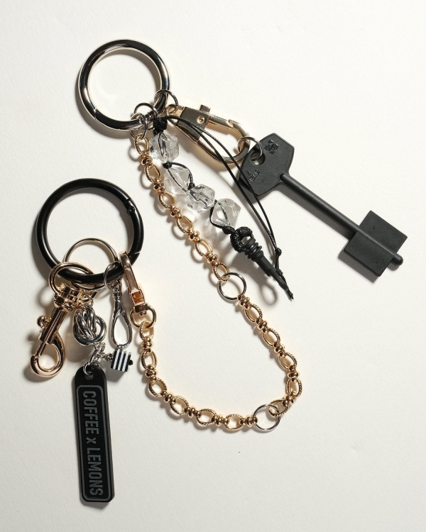 Обвес для сумки из цепей COFFEE X LEMONS BASE KEYCHAIN BLACK