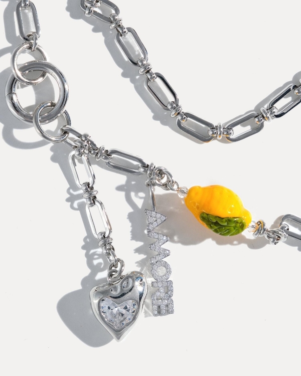 Серебряное колье на цепи с бусиной лимон и надписью AMORE, COFFEE x LEMONS