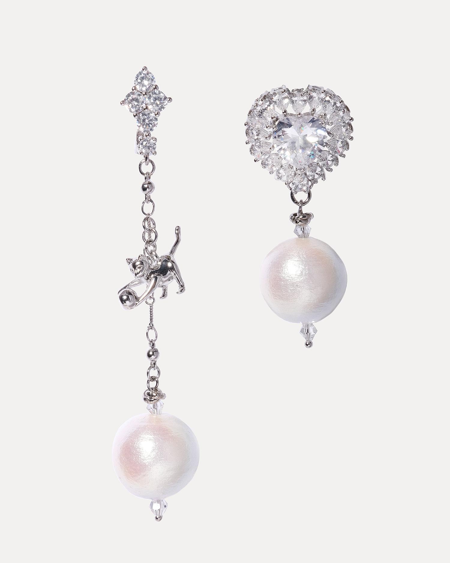 Серебряные ассиметричные серьги (shop_cxl_334.jpg) Серебряные ассиметричные серьги