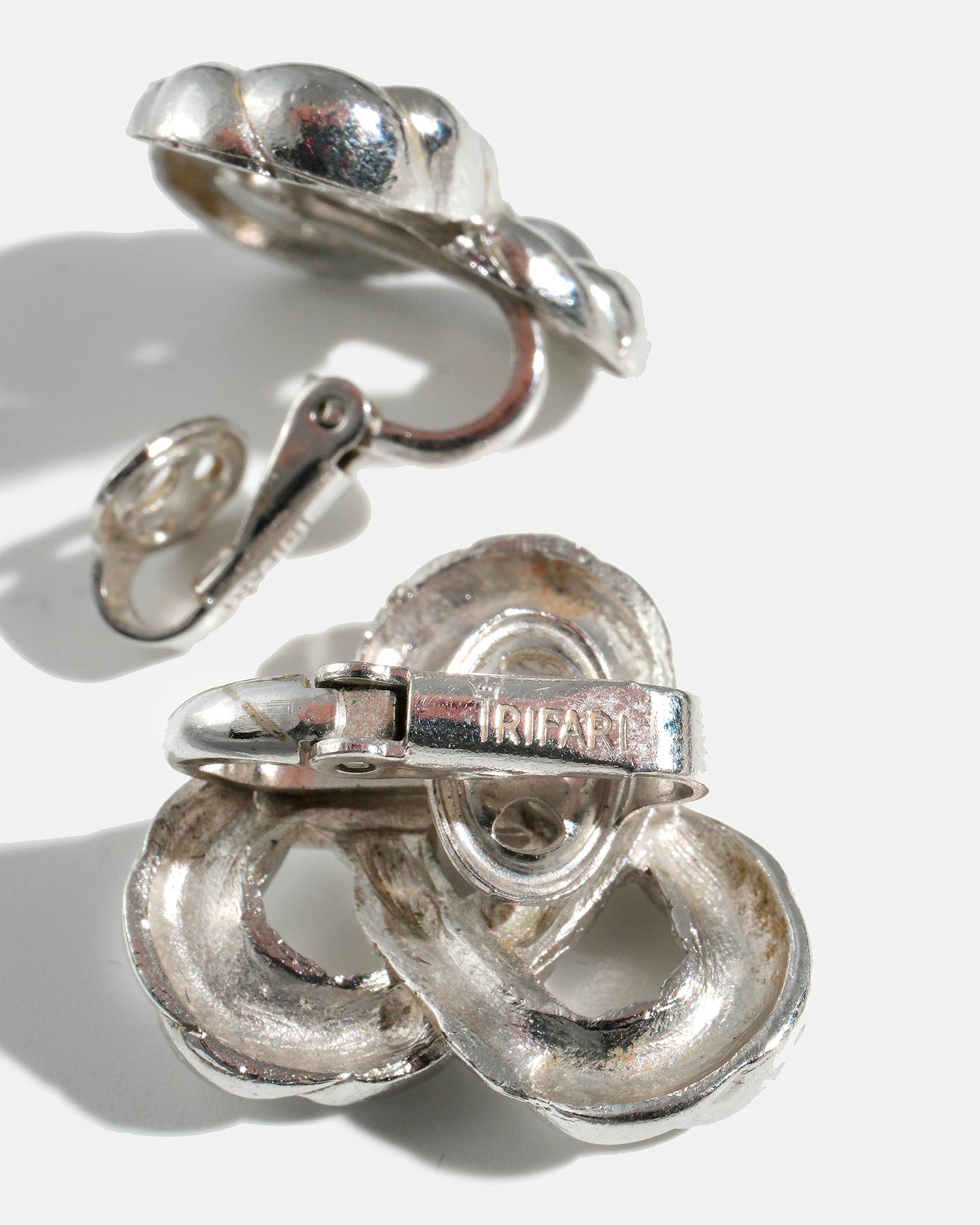 Винтажные серебристые клипсы в виде узла