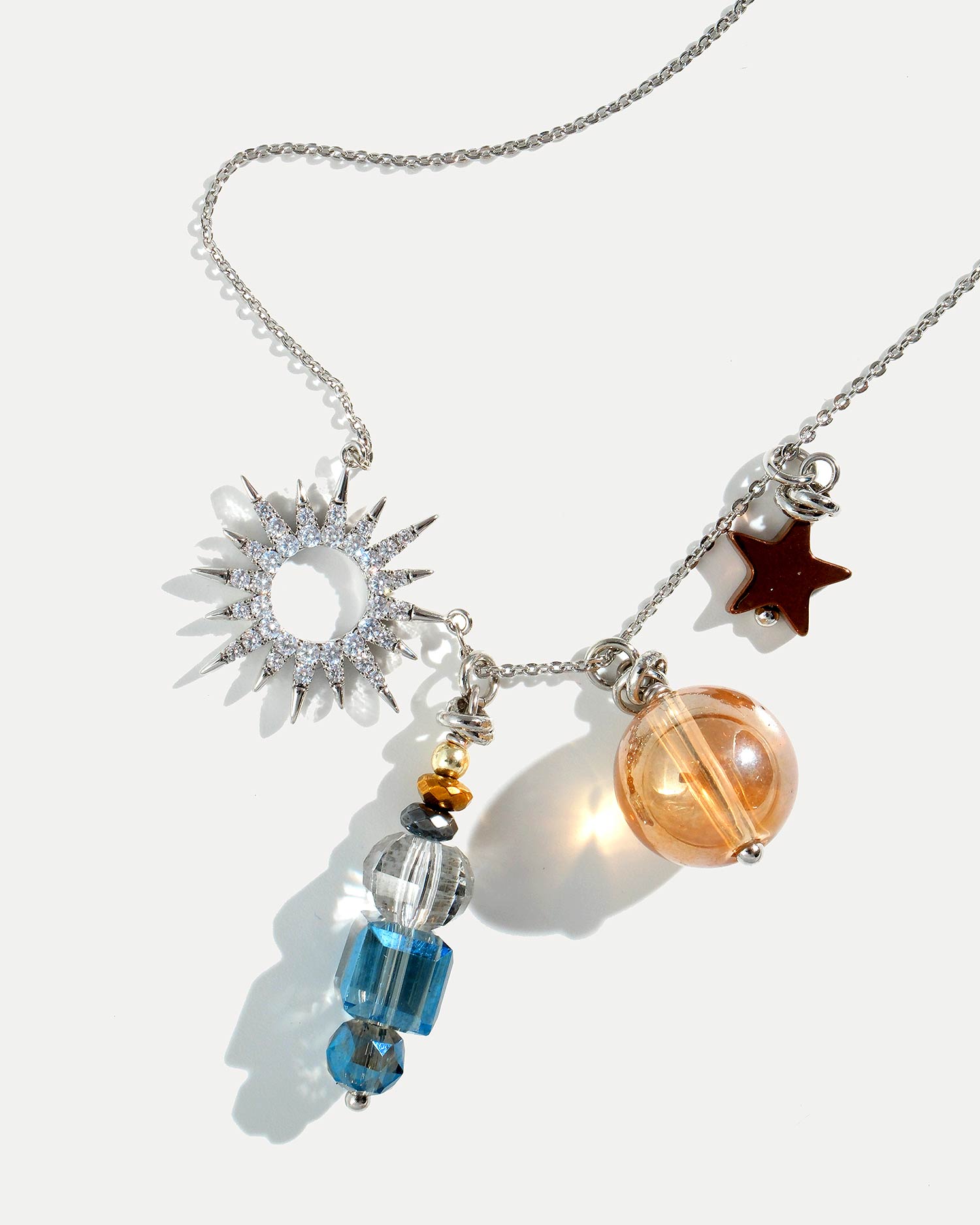 Колье ручной работы с подвеской в виде Сатурна