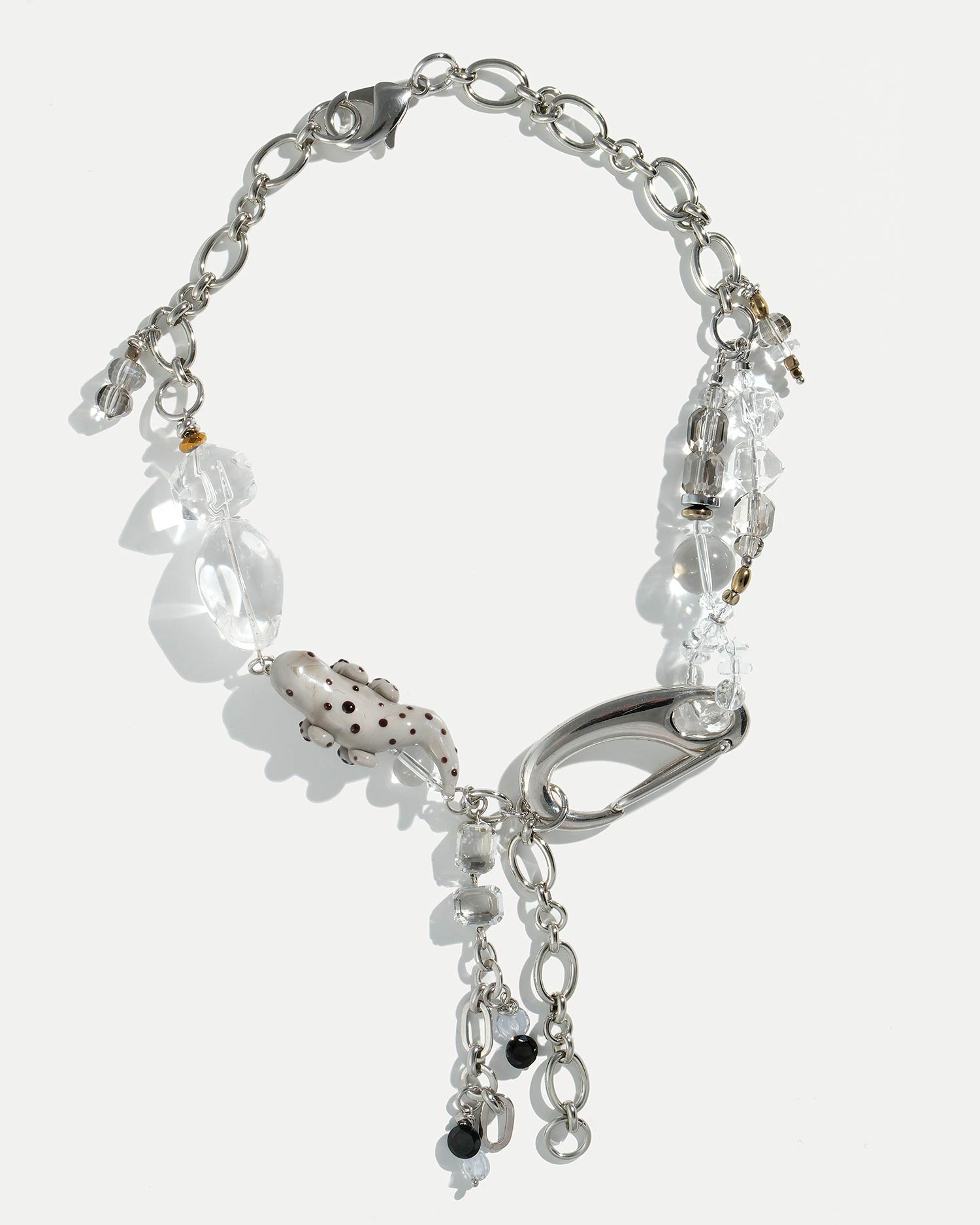 Колье из ювелирного сплава с горным хрусталем и саламандрой ручной работы