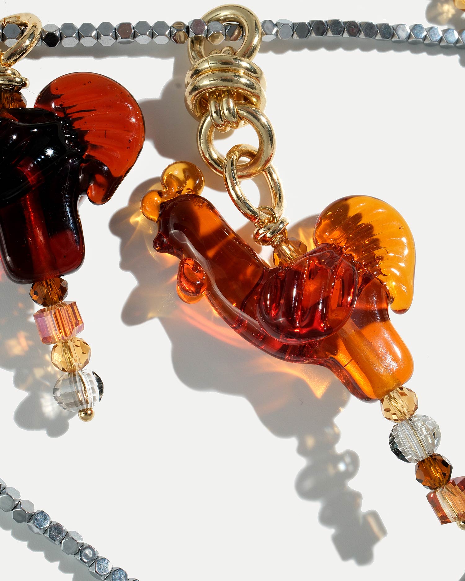 Колье с леденцами в виде новогодних петушков от бренда COFFEE x LEMONS