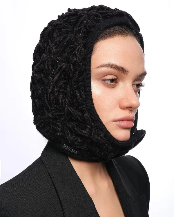 Черный теплый чепчик из шерсти мериноса GREY GARDENS BLACK от COFFEE x LEMONS
