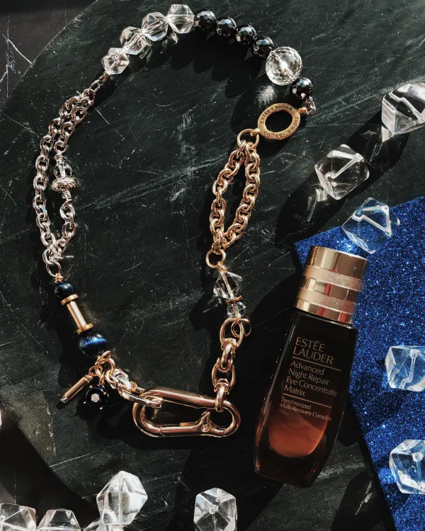 Колье из коллаборации Estēe Lauder & COFFEE x LEMONS из гематита, горного хрусталя камня «кошачий глаз»