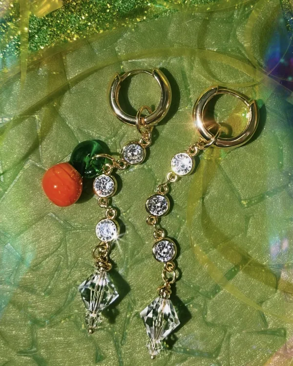 Серьги из кристаллов Swarovski, фианитов, бусины из стекла лэмпворк, сделанной вручную и ювелирного сплава by coffeexlemons