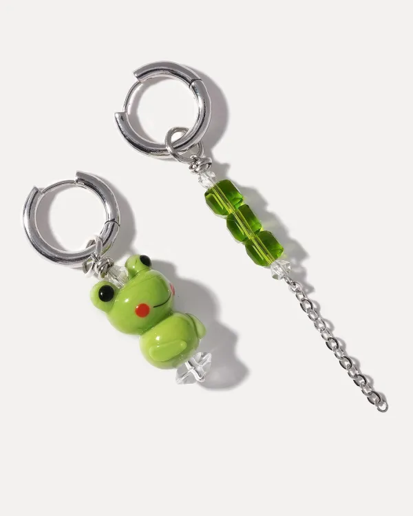 Серьги с лягушкой и зеленым бусинами из чешского стекла MONEY FROG