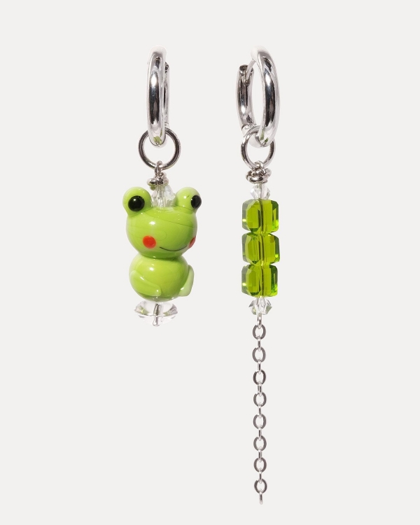 Серьги с лягушкой лэмпворк и зеленым бусинами из чешского стекла MONEY FROG от COFFEE x LEMONS