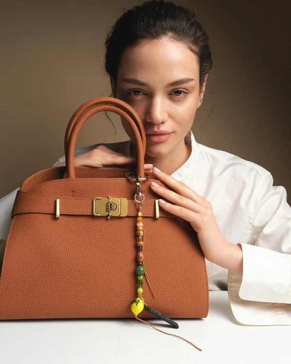Брелок на сумку из бусин CAPRI KEYCHAIN GOLD