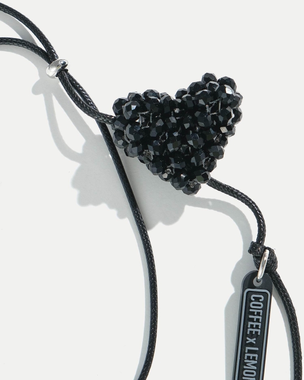 Обвес для сумки ручной в виде черного сердца KEYCHAIN BLACK HEART от COFFEE x LEMONS