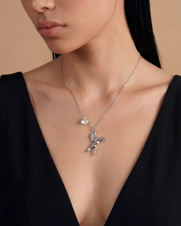 Колье SILVER HORSE с подвеской в виде лошади, родированное серебристое колье с фианитами на модели
