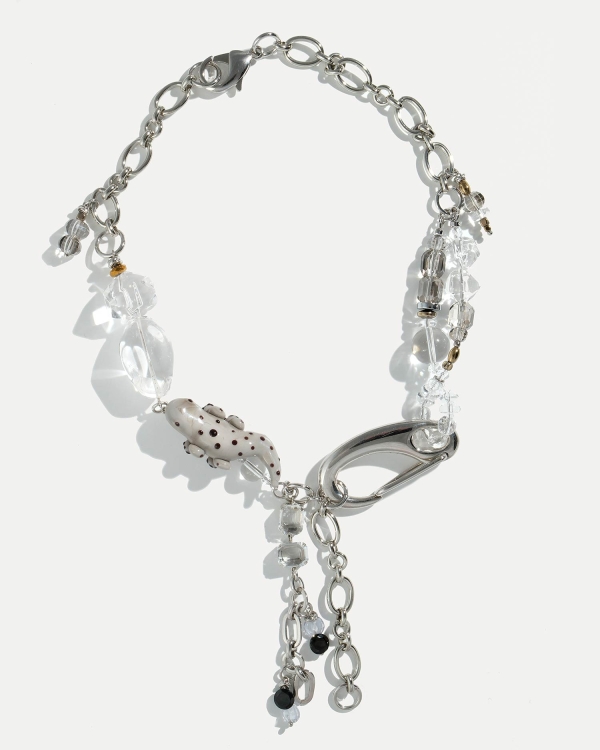 Колье из ювелирного сплава с горным хрусталем и саламандрой ручной работы